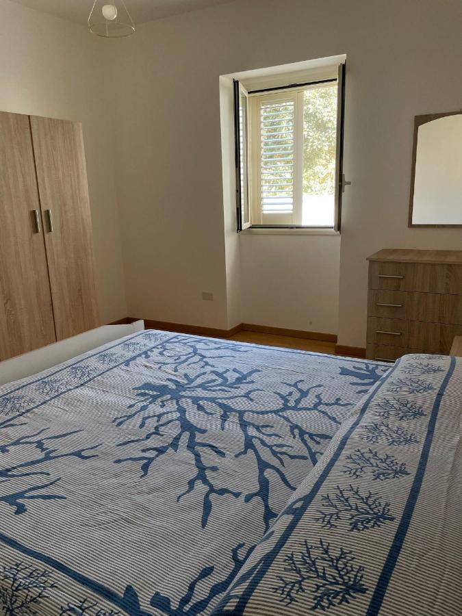 Villa Ticia A 100 Metri Dalla Spiaggia Con Parcheggio Privato Lido Marini Exterior foto